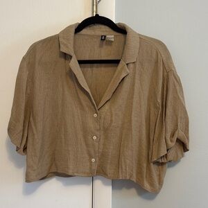 H&M tan crop button up